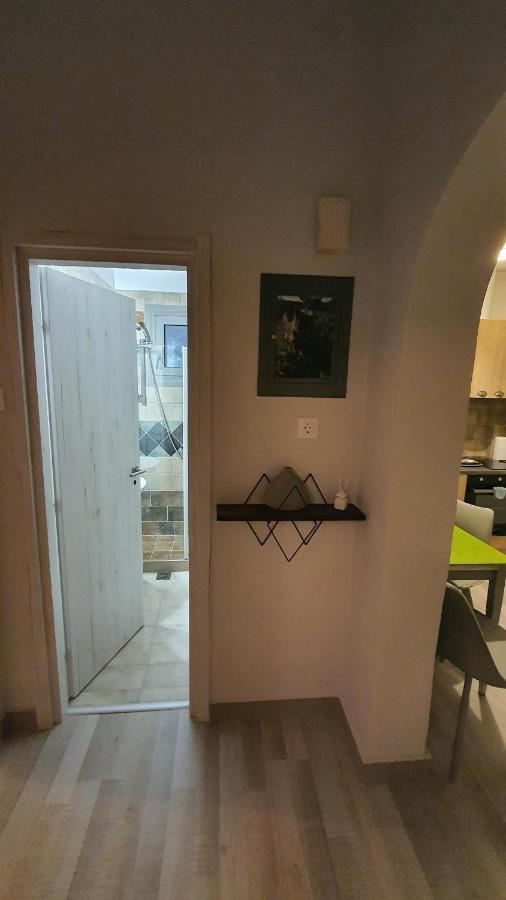 Larry'S Little Place In The Center Of Gytheio ภายนอก รูปภาพ